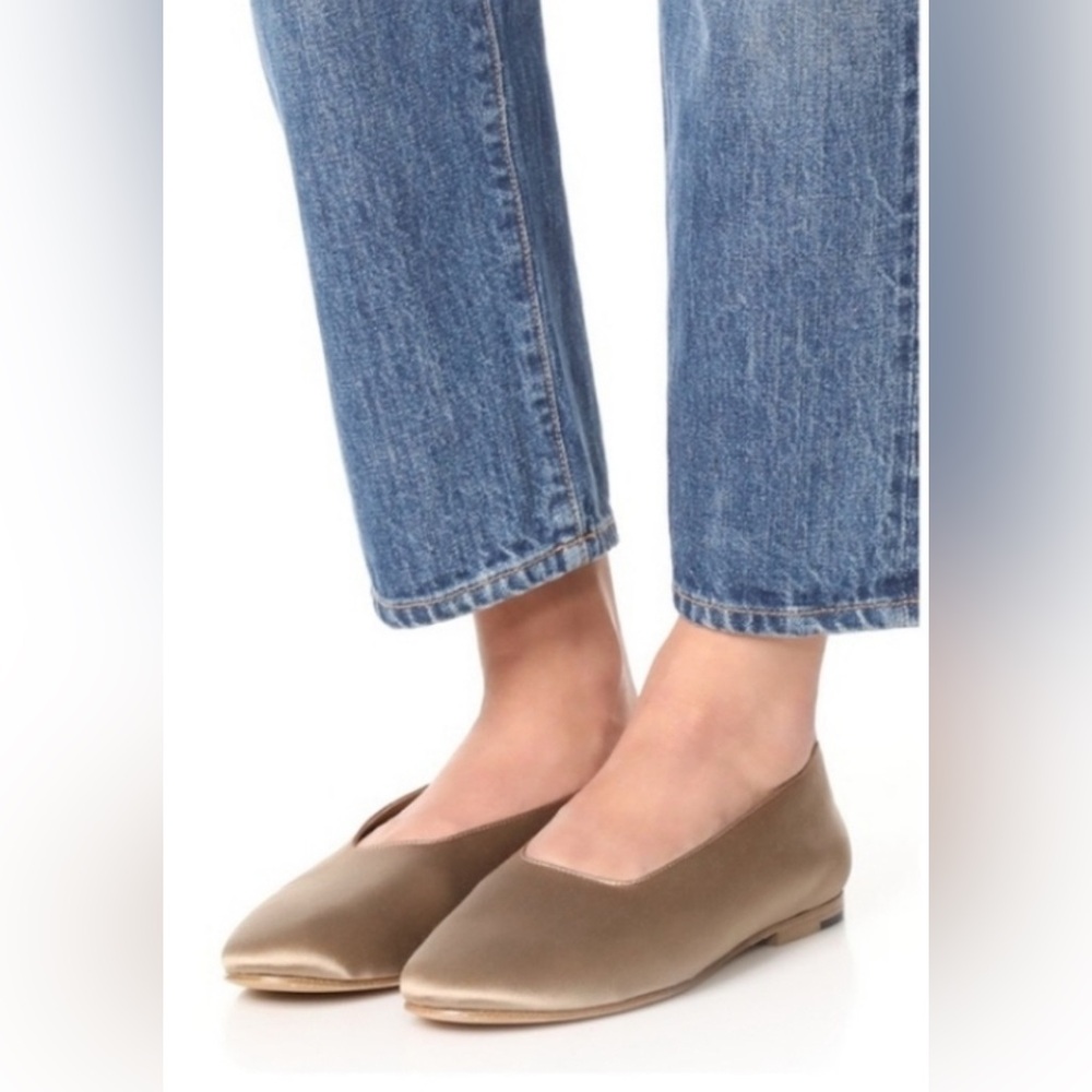 Vince Maxwell Italian Satin Ballet Flat Shoes in Fawn Beige Size 9 $225